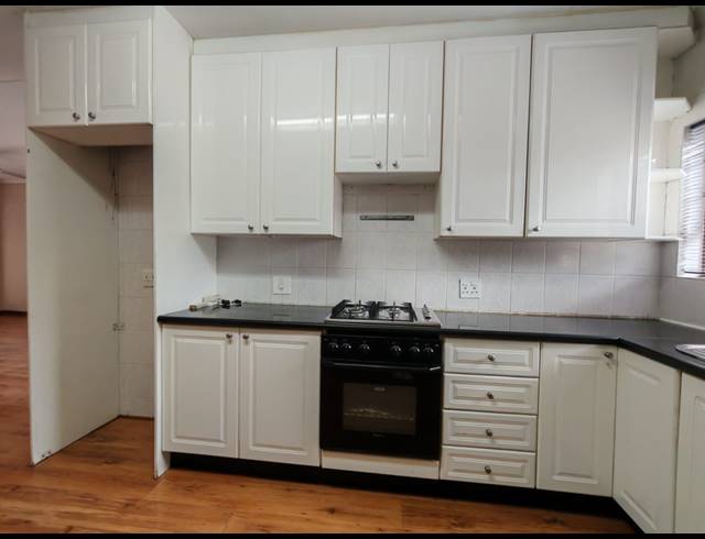4 BEDROOM TOWNHOUSE FOR SALE IN THREE RIVERS EAST